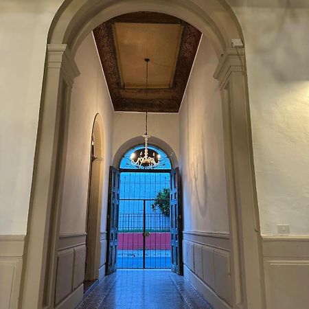 Hostal Velvet Plaza Santa Ana Eksteriør bilde